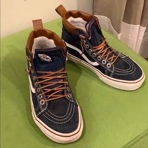 VINTAGE OLD SCHOOL HIGH TOP VANS